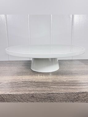 NEW Threshold Porcelain White Cake/Food Stand